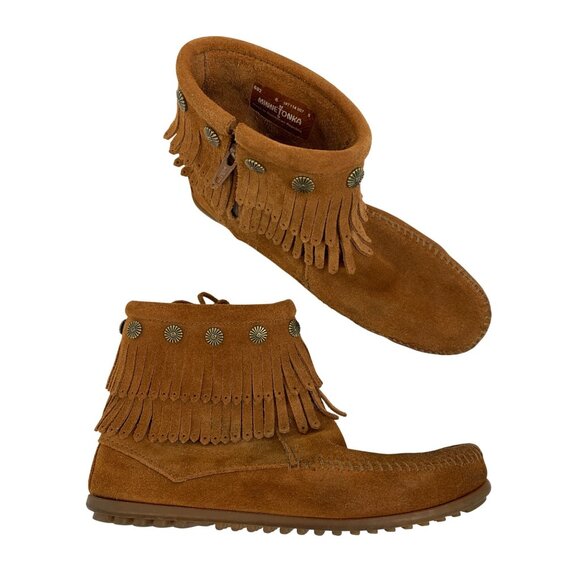Minnetonka Sz 8 Womens Suede Fringe Moccasin Boots Tan Stud Zip Used - Picture 4 of 15